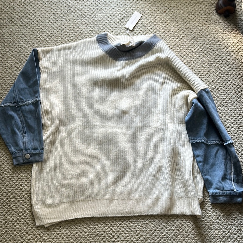 Men's Cream and Blue Sweater